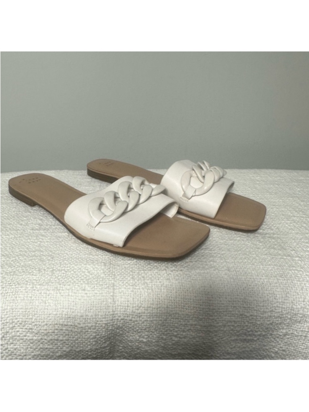 A New Day White Chain Slides • Size 11 • Open Toe Slip-On Sandals